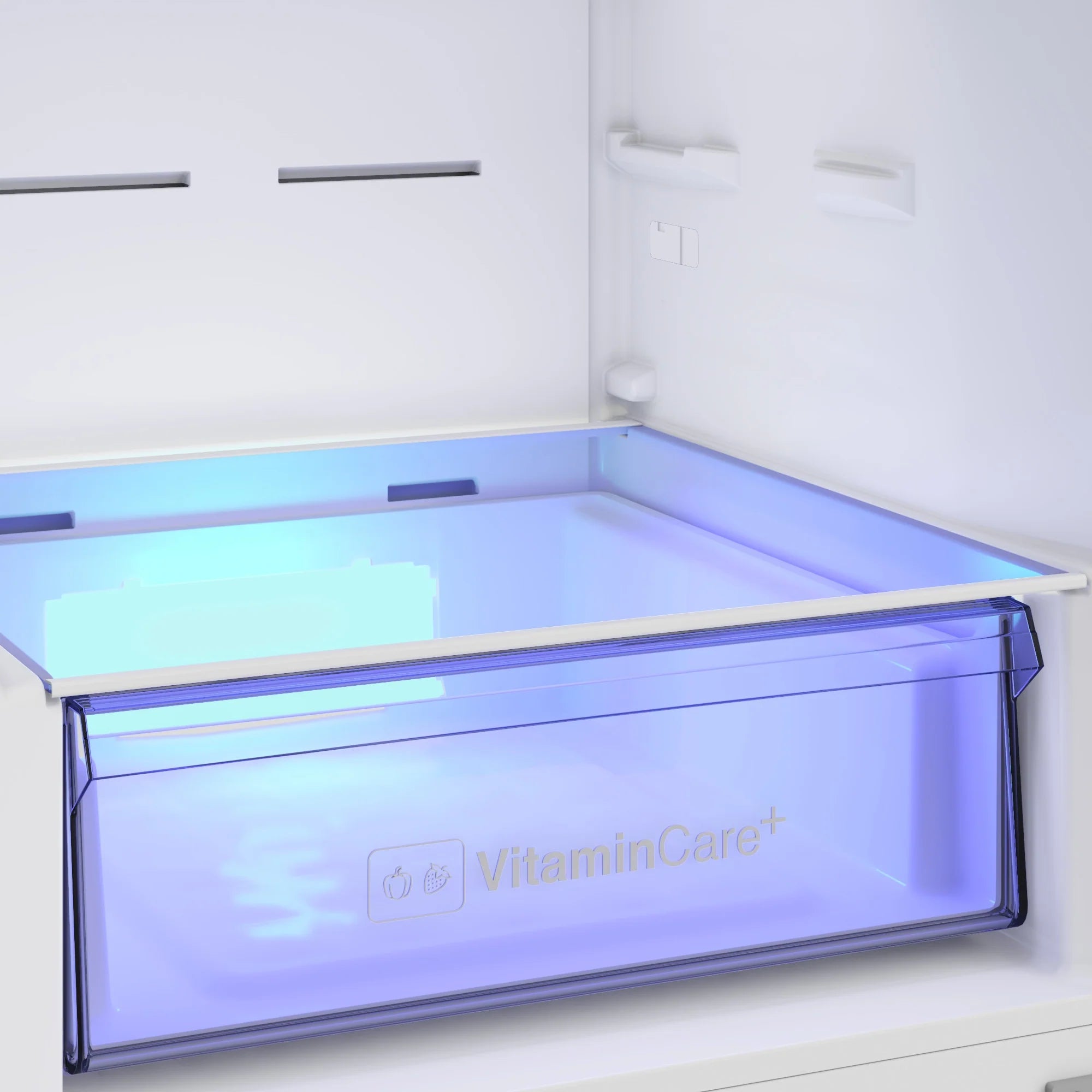 Blomberg KND24075V VitaminCare+ 59.5cm 70/30 Frost Free Fridge Freezer - White