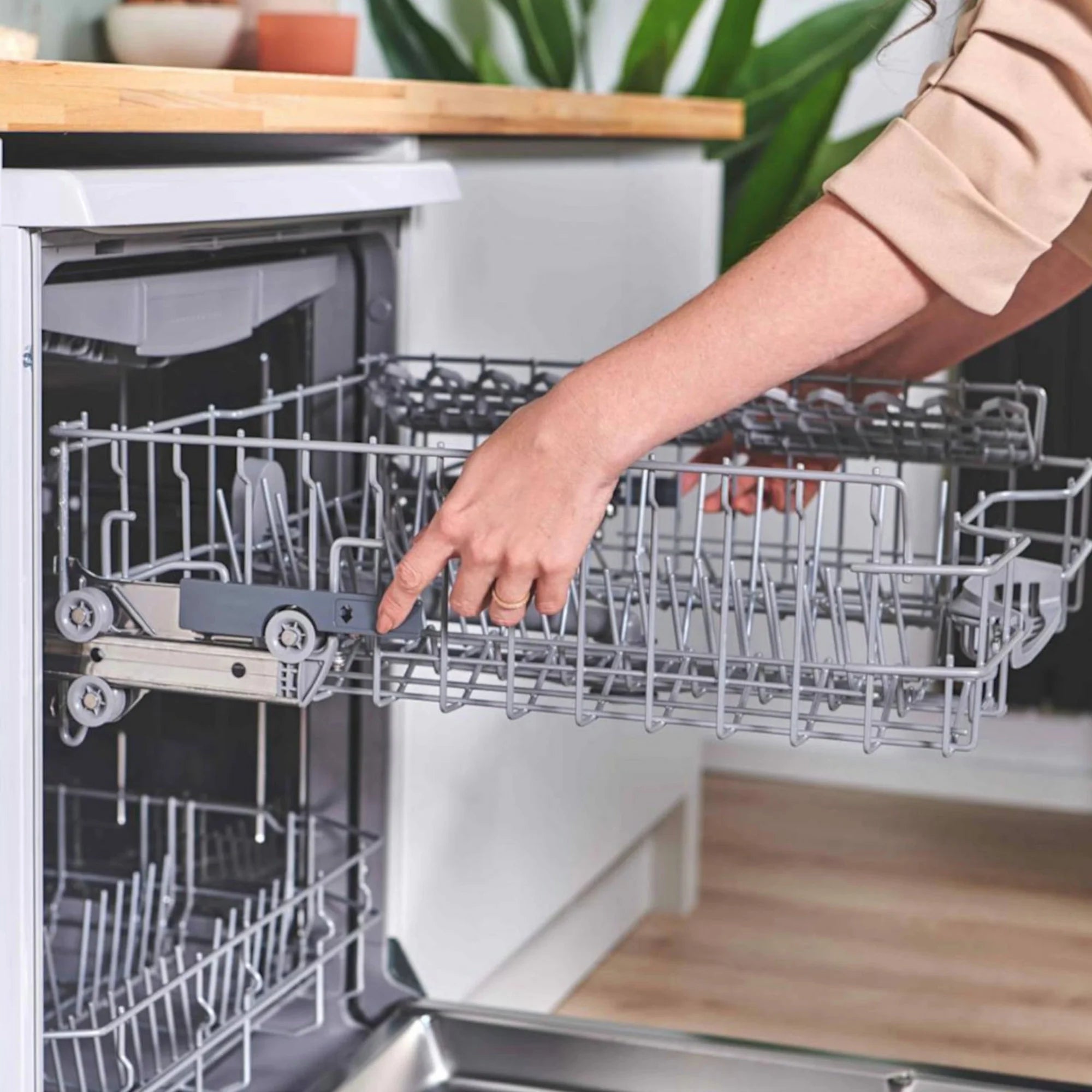 Bosch SMS2HVW67G Dishwasher - White - 14 Place Settings