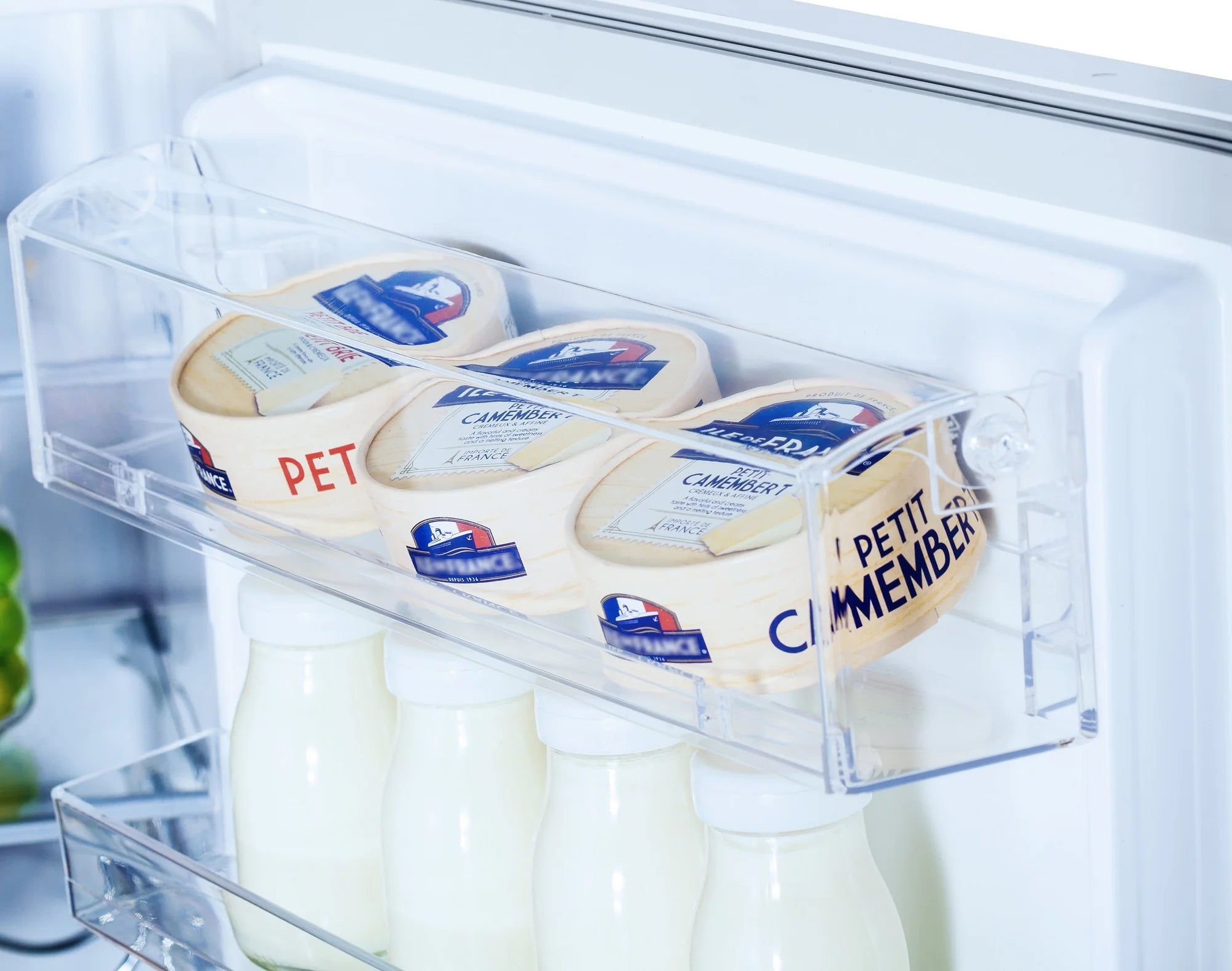 Hisense RIB312F4AWE 54cm 70/30 Integrated Frost Free Fridge Freezer