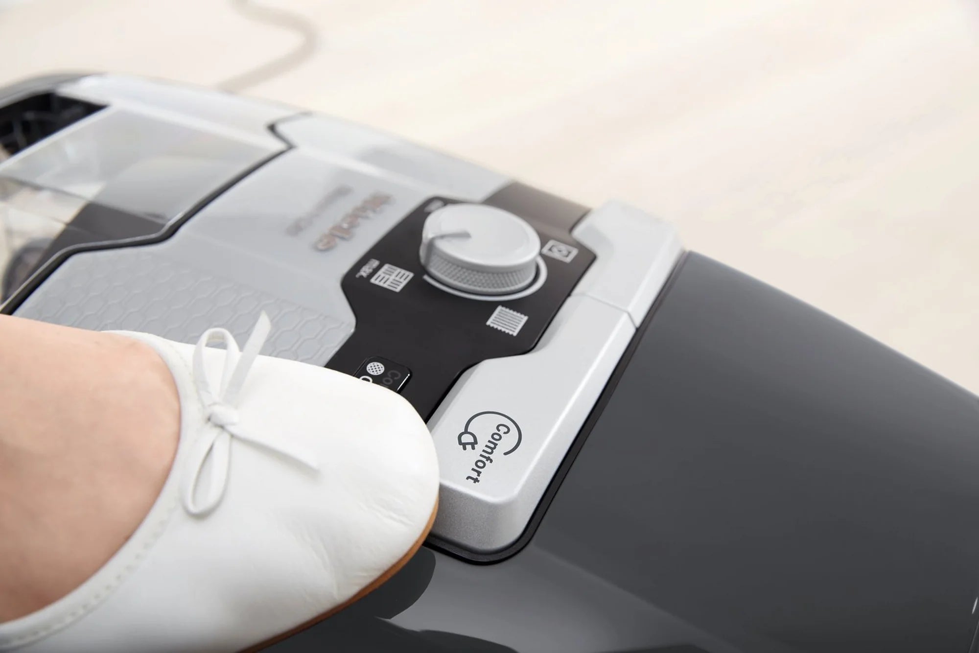 Miele CX1BLIZ_CAT_DOG Blizzard Comfort Cat & Dog Cylinder Vacuum Cleaner - Grey