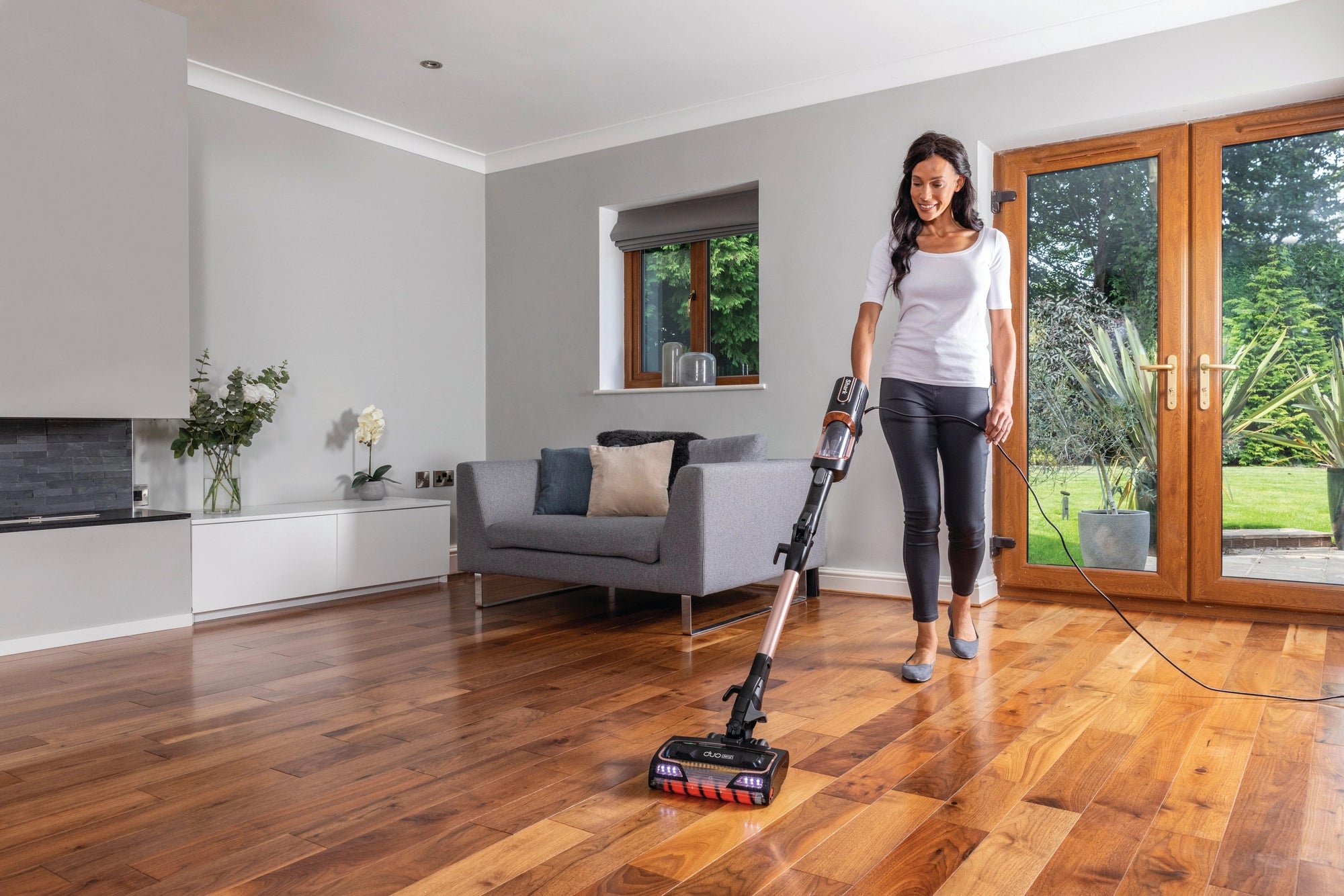 Shark HZ500UKT Anti Hair Wrap Corded Stick Vacuum Cleaner with Flexology & TruePet - Rose Gold