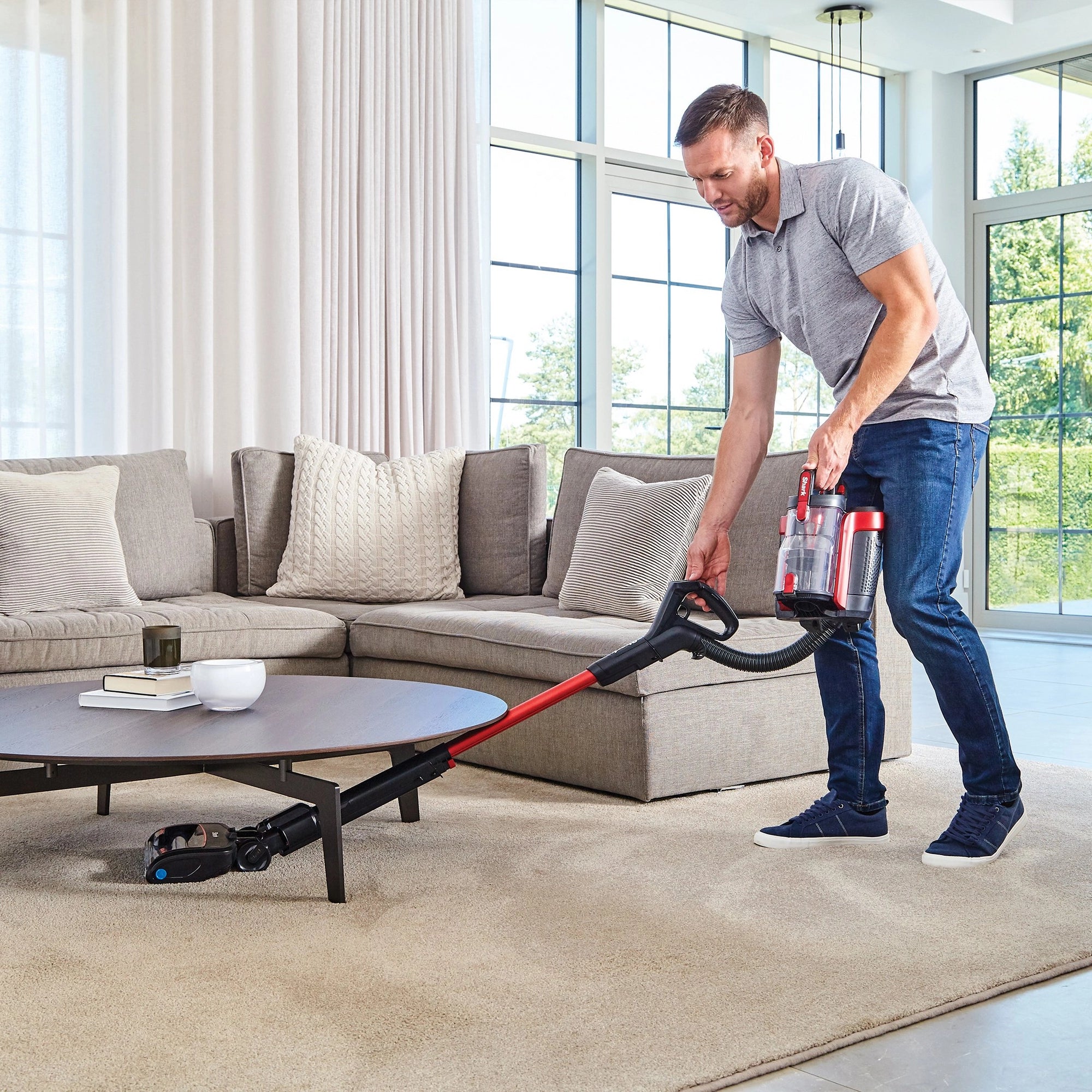 Shark ICZ300UK Anti Hair Wrap Cordless Upright Vacuum Cleaner with PowerFins & Powered Lift-Away - 60 Minute Run Time - Red