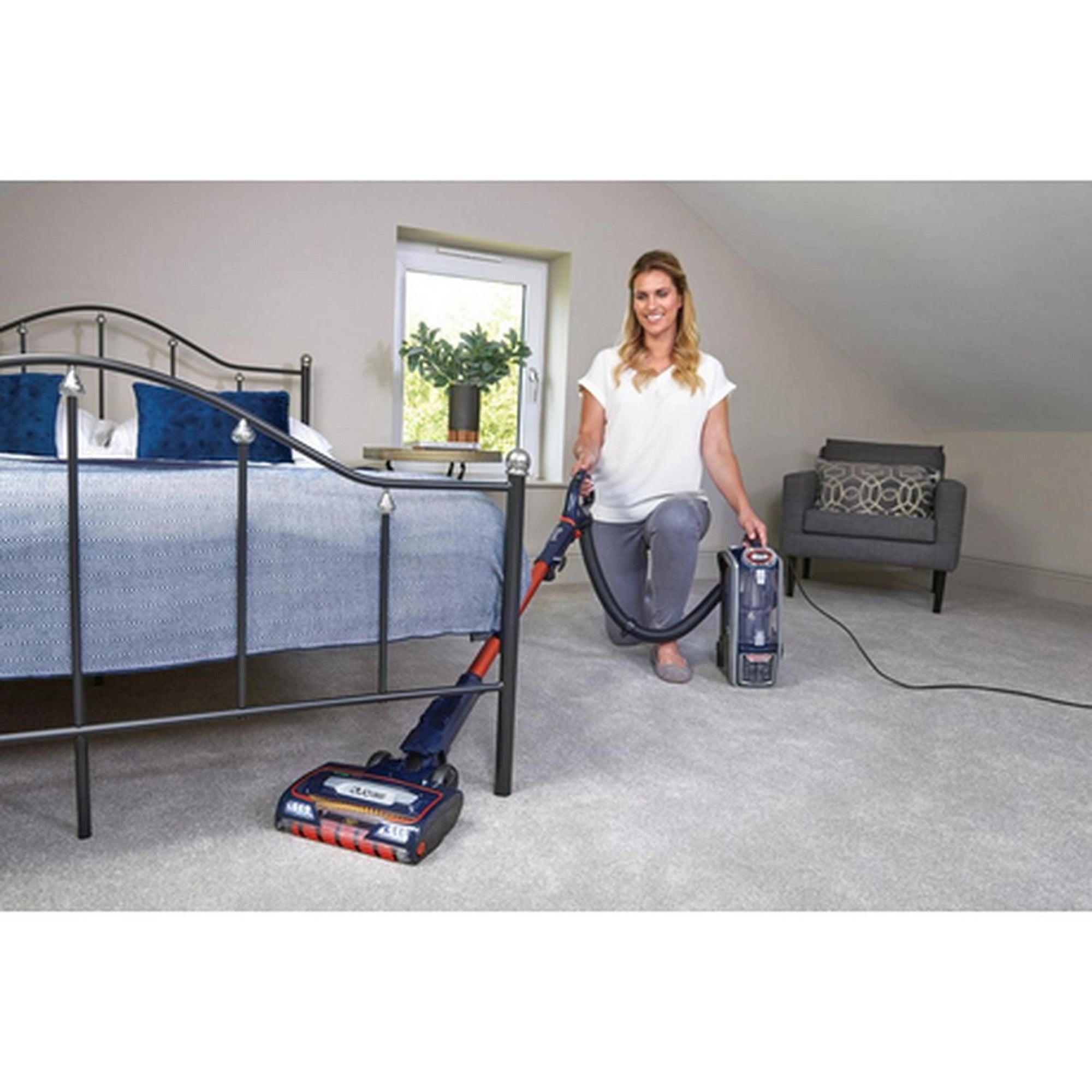 Shark NZ801UKT Anti Hair Wrap Upright Vacuum Cleaner - Blue - With Home and Car Cleaning Kit