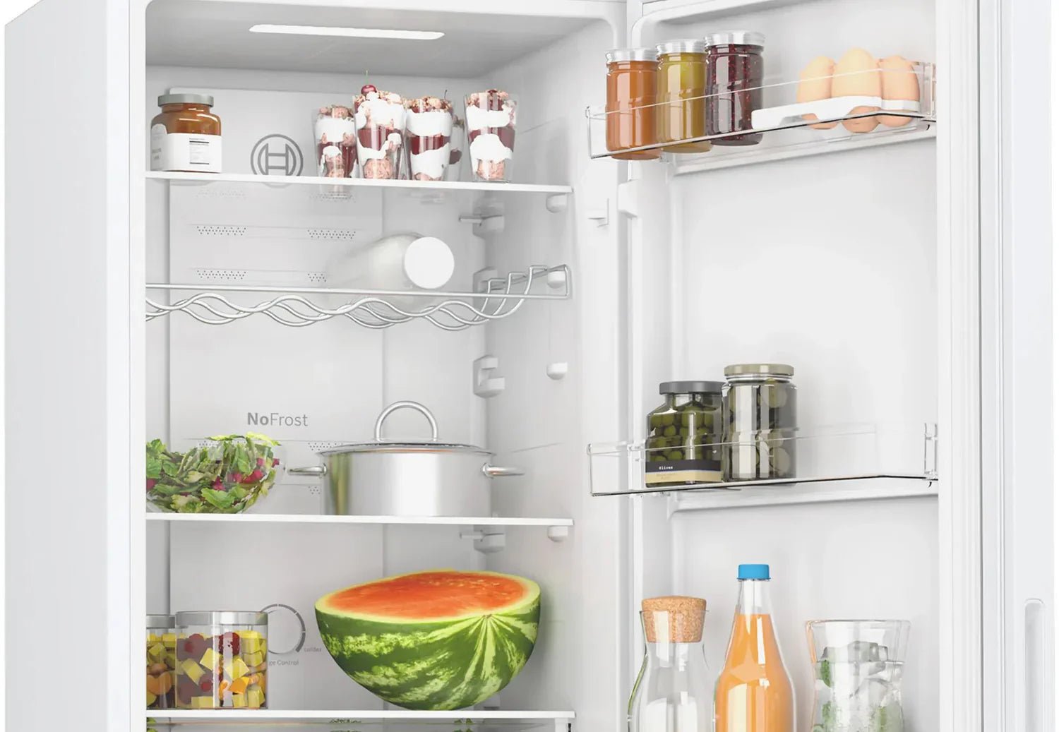 Bosch KGN27NWEAG 55cm 50/50 Frost Free Fridge Freezer - White