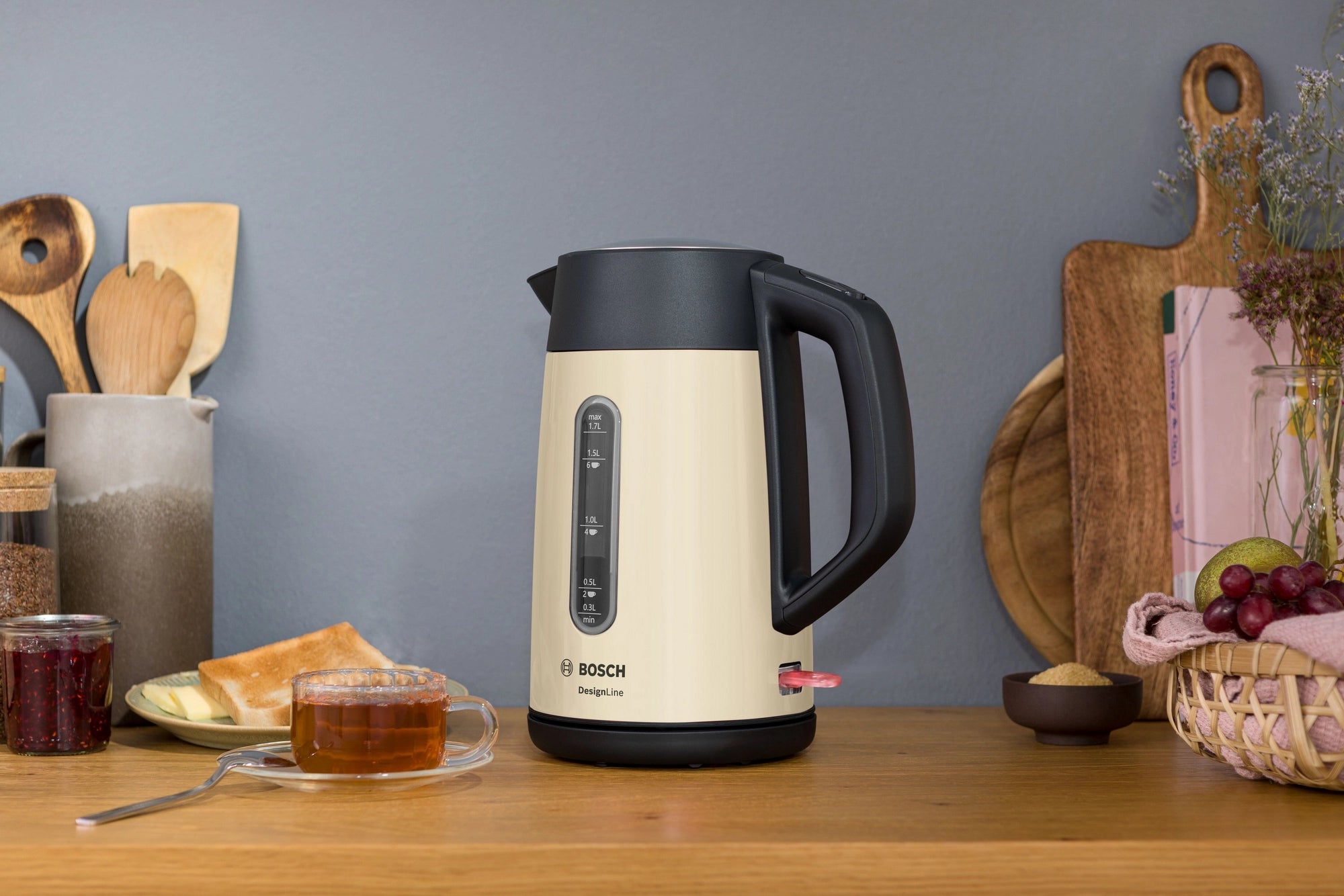 Bosch TWK4P437GB 1.7 Litre Traditional Kettle - Cream