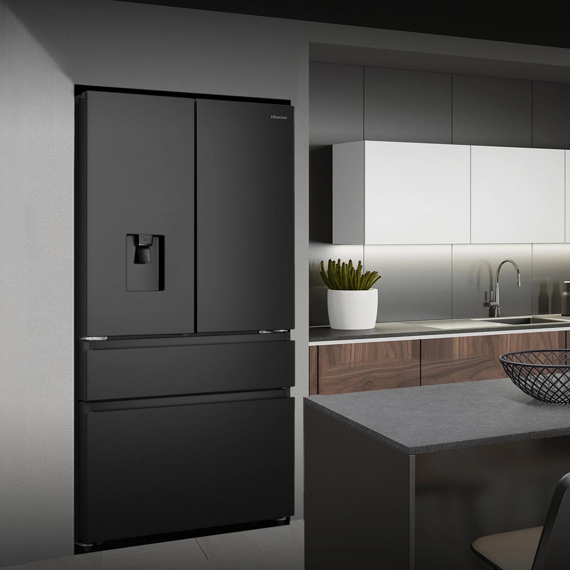 Hisense RF749N4SWFE 91.4cm 50/50 Frost Free Fridge Freezer - Black Inox