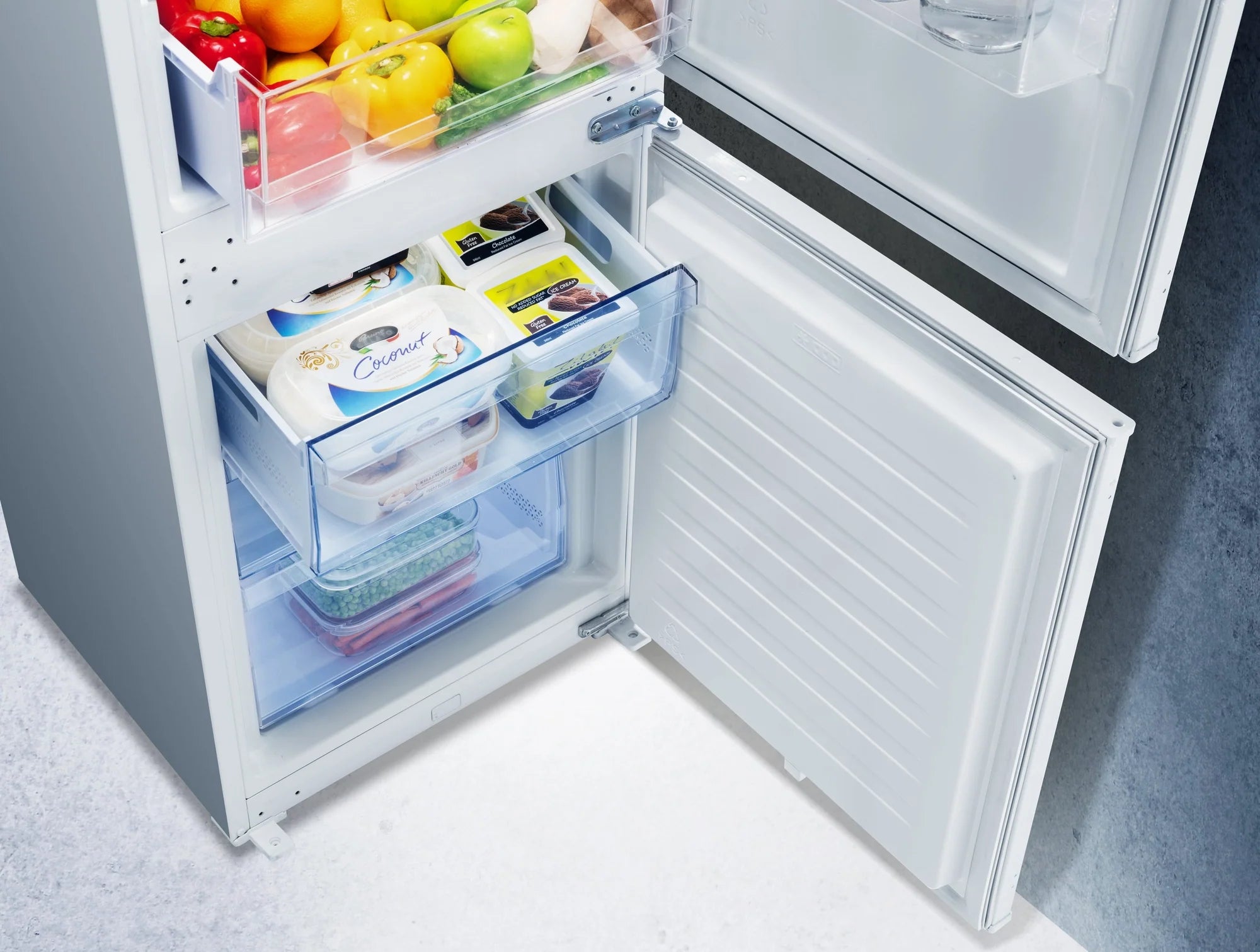 Hisense RIB312F4AWE 54cm 70/30 Integrated Frost Free Fridge Freezer