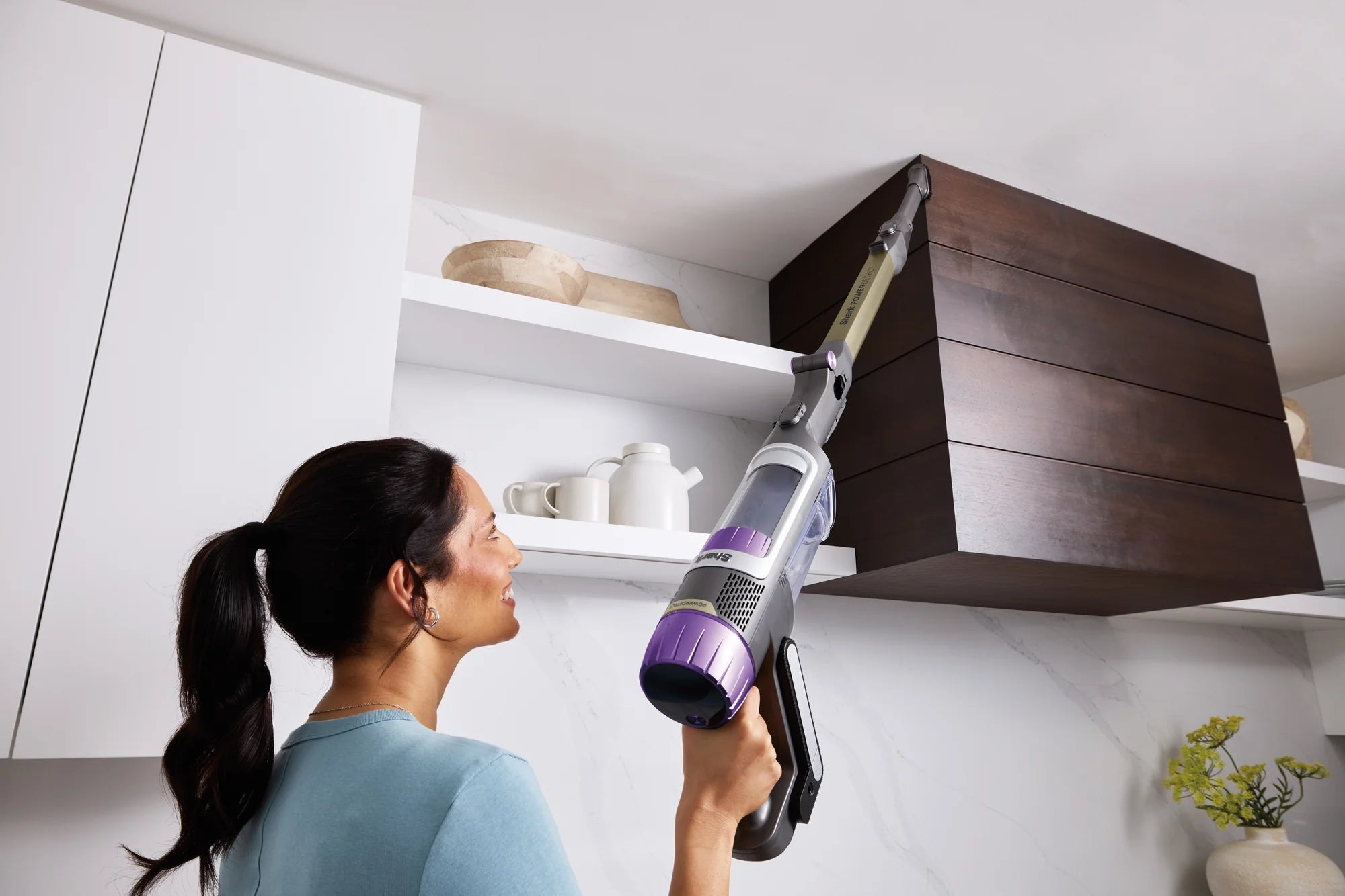 Shark IP3251UKT PowerDetect Clean & Empty Cordless Pet Vacuum Cleaner - 70 Minutes Run Time - White/Java Grey